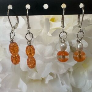 Set Of Two Pairs of Earrings Orange/Silver Tone